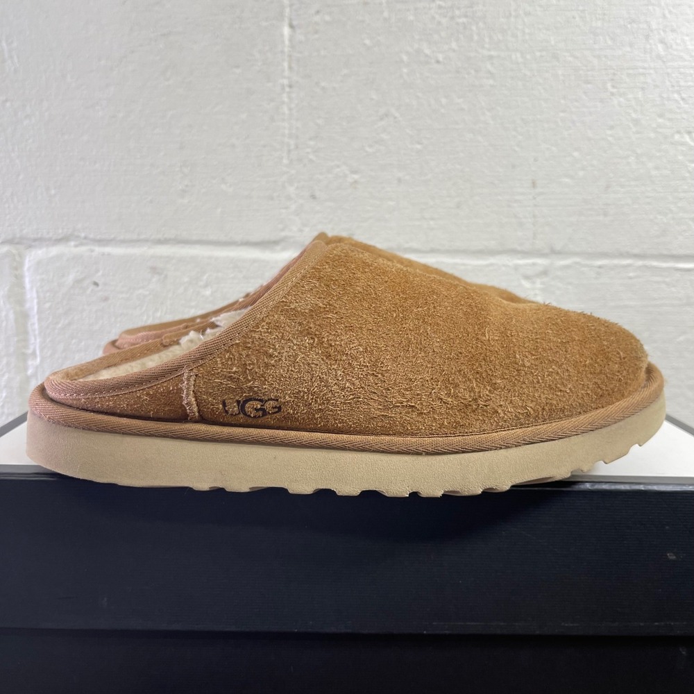 UGG Classic 1129290 Chestnut Brown Suede Sheepskin Slippers Slip On Men's 7 US
